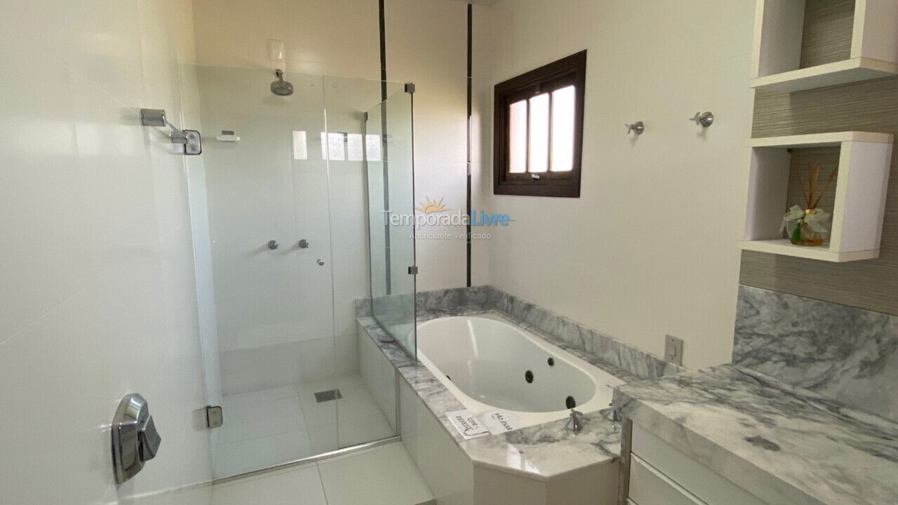 Casa para alquiler de vacaciones em Florianopolis (Jurerê Internacional)