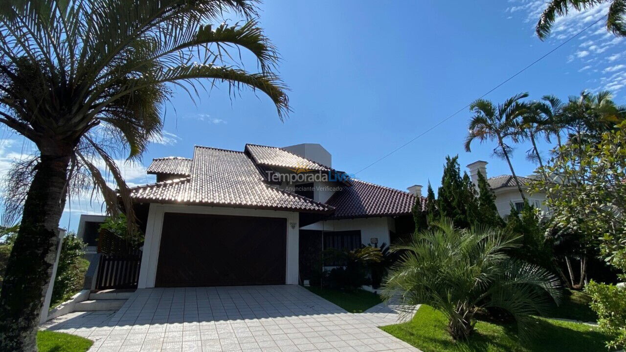 Casa para alquiler de vacaciones em Florianopolis (Jurerê Internacional)