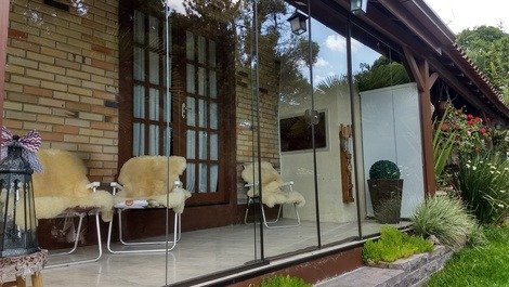 Casa para alquilar en Gramado - Floresta