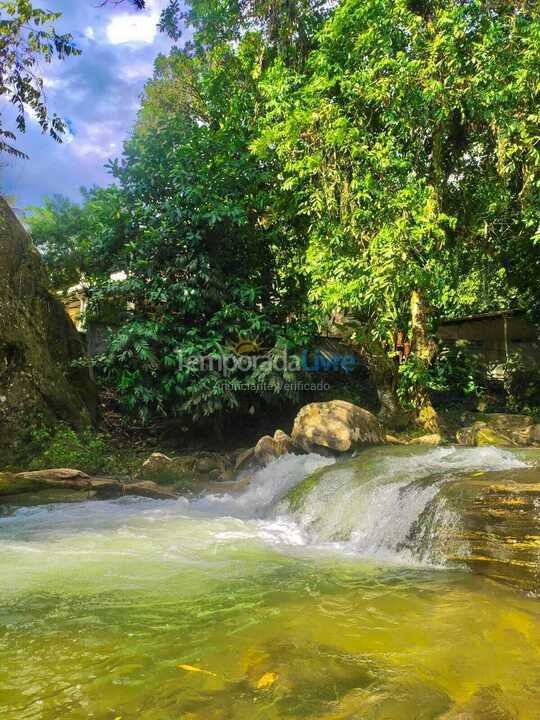 Casa para alquiler de vacaciones em Cachoeiras de Macacu (Cachoeiras de Macacu)