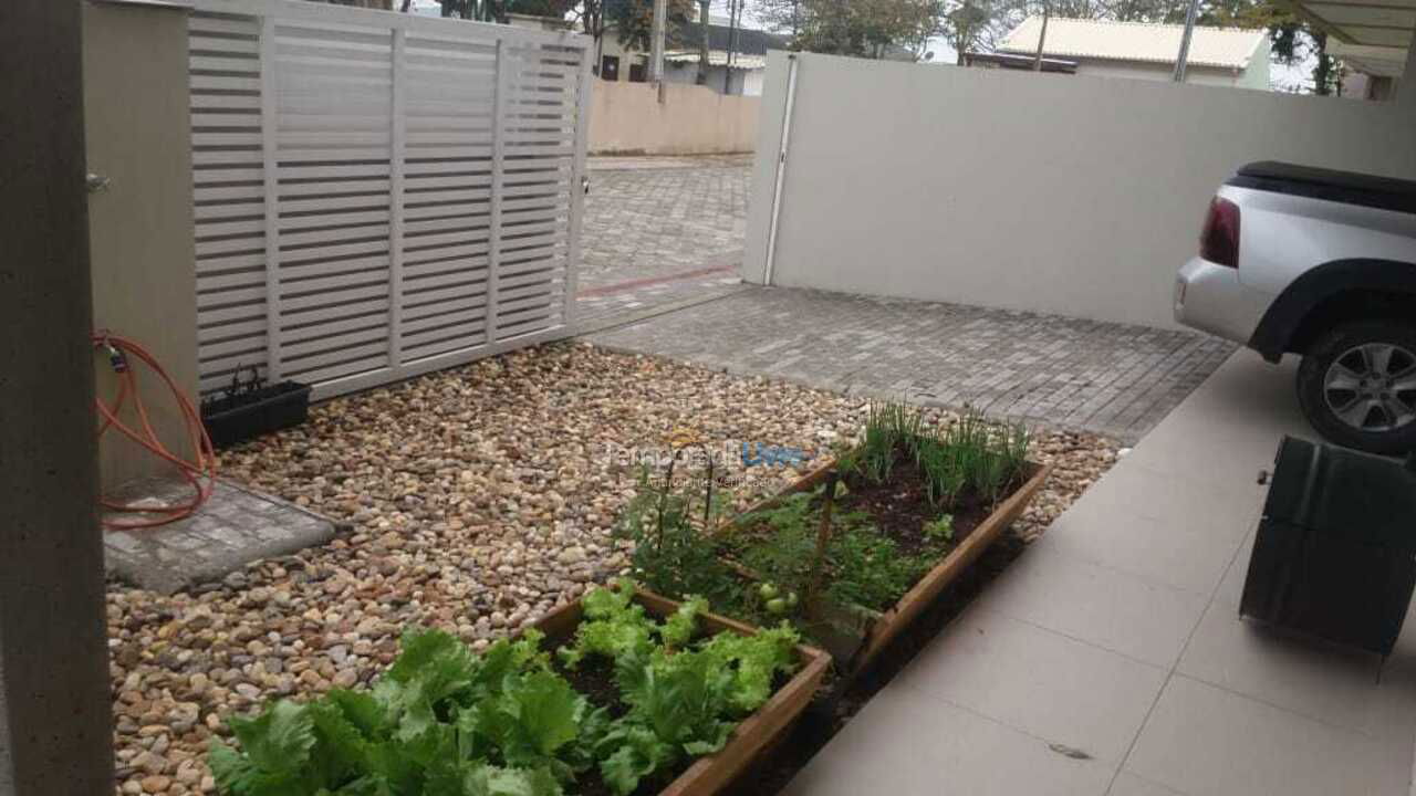 Casa para aluguel de temporada em Bombinhas (Canto Grande)