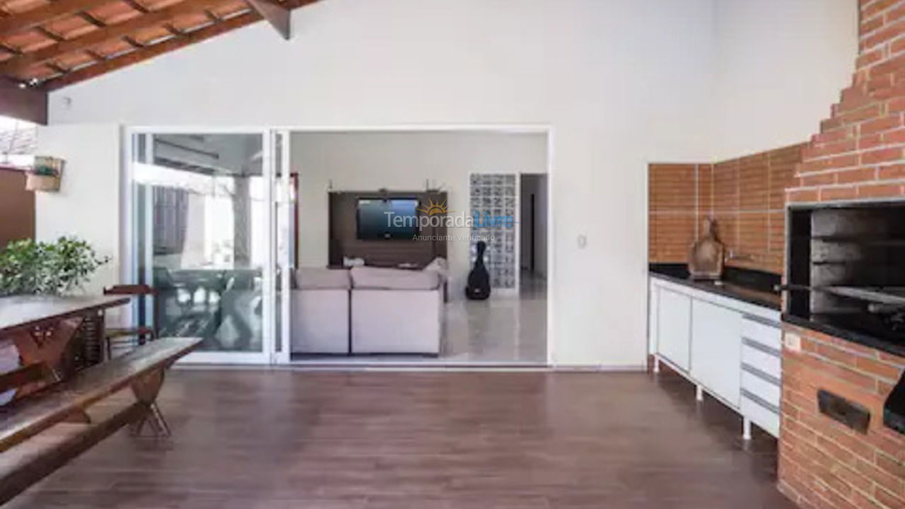 House for vacation rental in Caraguatatuba (Massaguaçu)