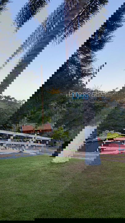 Casa para aluguel de temporada em Santo Antônio do Pinhal (Rio Preto)