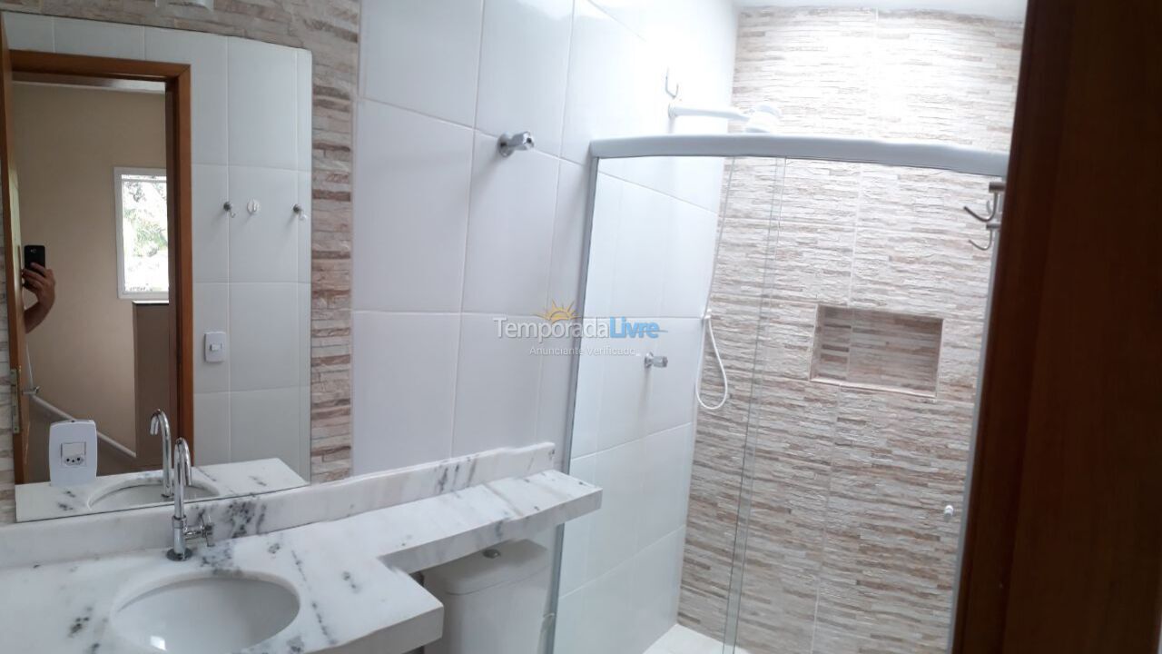 Casa para aluguel de temporada em Guarujá (Pereque)