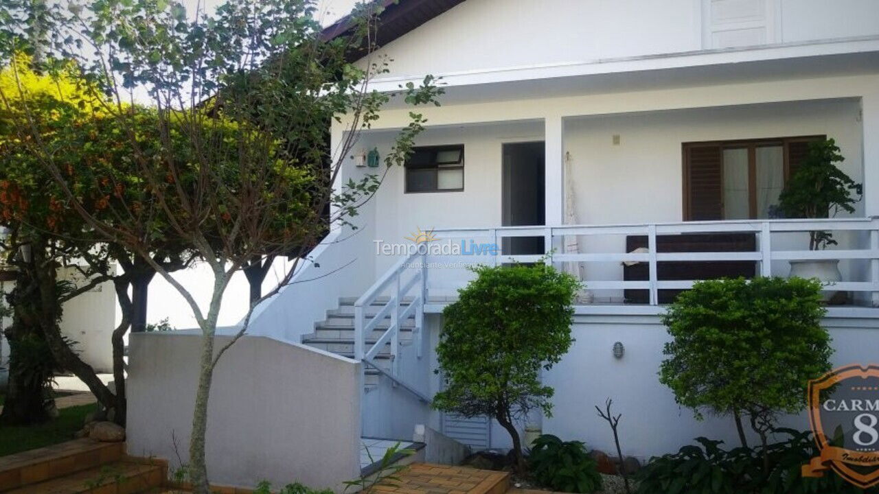 House for vacation rental in Bombinhas (Praia de Bombinhas)