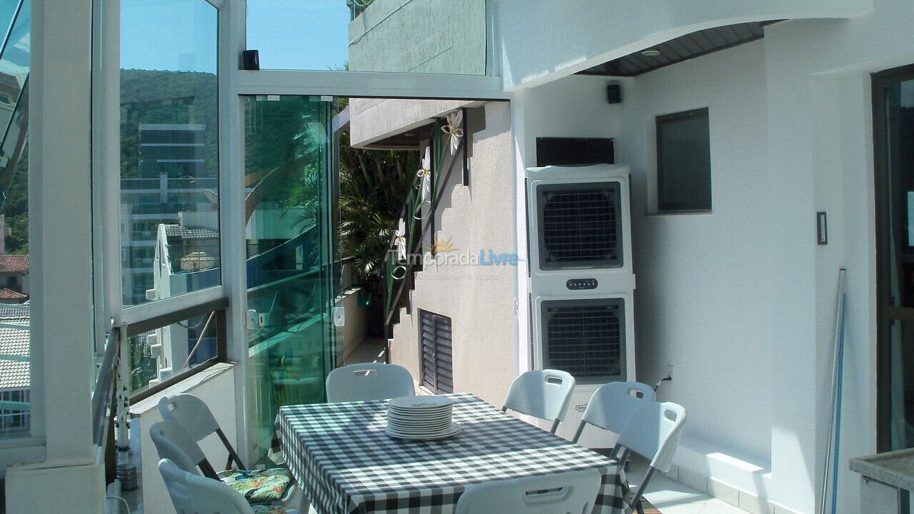 Apartment for vacation rental in Bombinhas (Praia de Bombas)