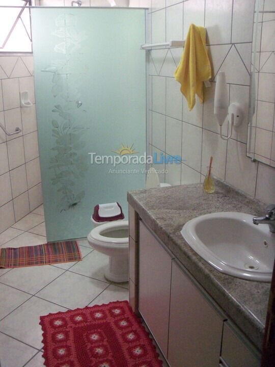 Apartment for vacation rental in Bombinhas (Praia de Bombas)