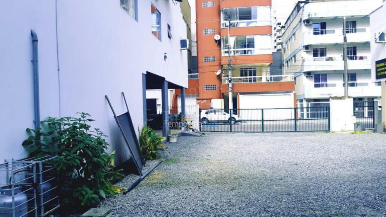Apartment for vacation rental in Itapema (Andorinha)