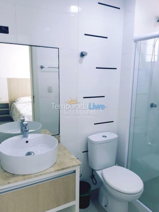 Apartamento para aluguel de temporada em Itapema (Meia Praia)
