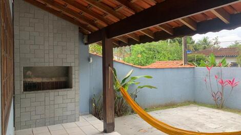 Casa Agradável com piscina.