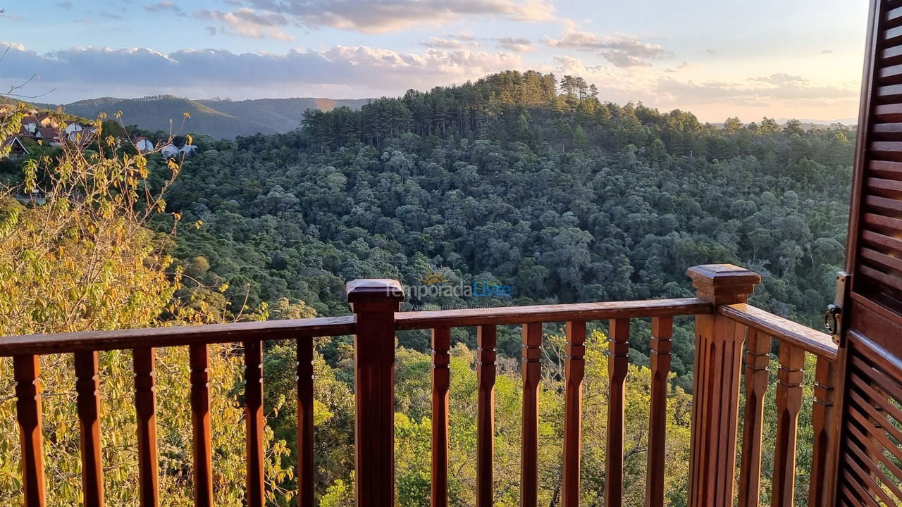 Apartment for vacation rental in Campos do Jordão (Alto do Capivari)