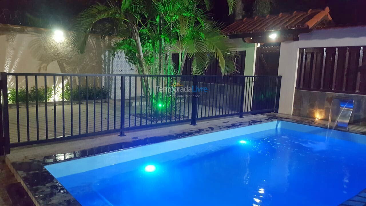 Casa para aluguel de temporada em Guarapari (Santa Mônica)
