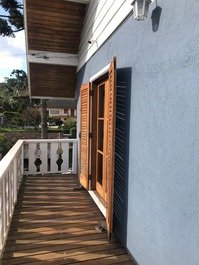 House for 12 people 5min walk from Capivari