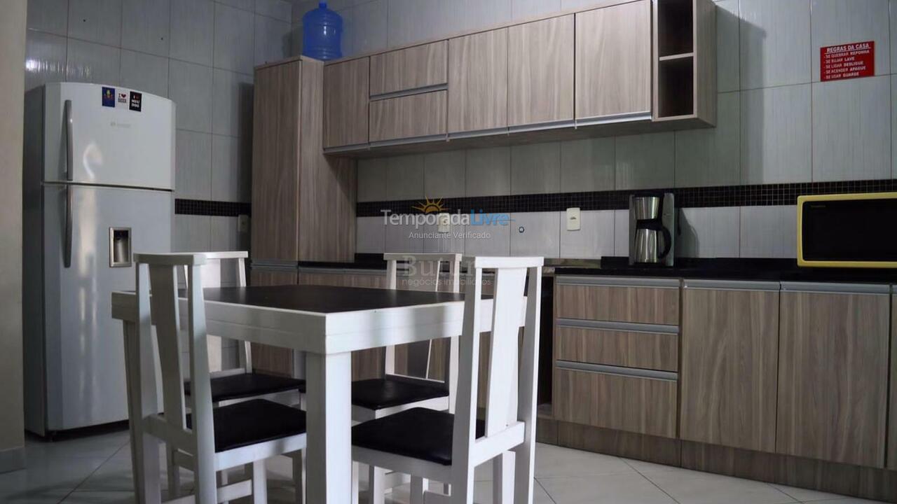 Casa para alquiler de vacaciones em Itapema (Centro)