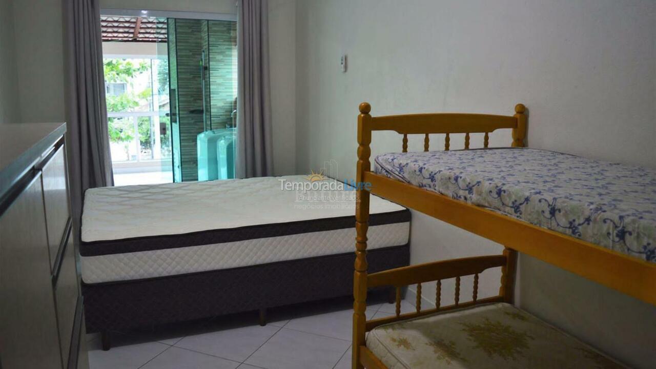 Casa para alquiler de vacaciones em Itapema (Centro)