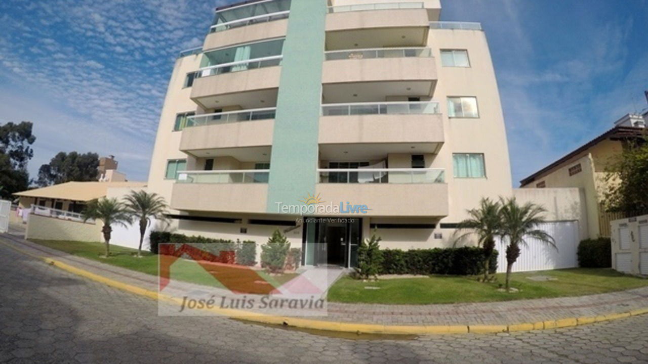 Apartment for vacation rental in Bombinhas (Praia de Bombas)