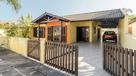 Casa para alquilar en Guaratuba - Barra do Saí