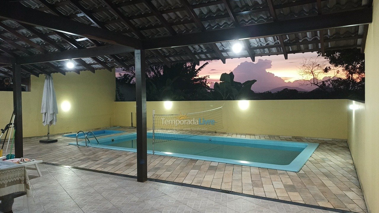 Casa para aluguel de temporada em Guaratuba (Barra do Saí)