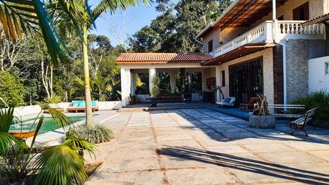 FARM WITH WI-FI IN THE CENTER OF JUQUITIBA (REGISTER AND COMFORT)