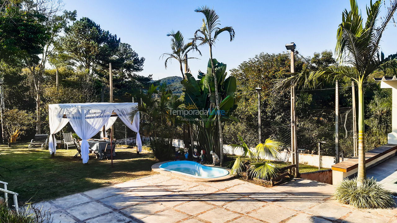 Granja para alquiler de vacaciones em Juquitiba (Centro de Juquitiba)