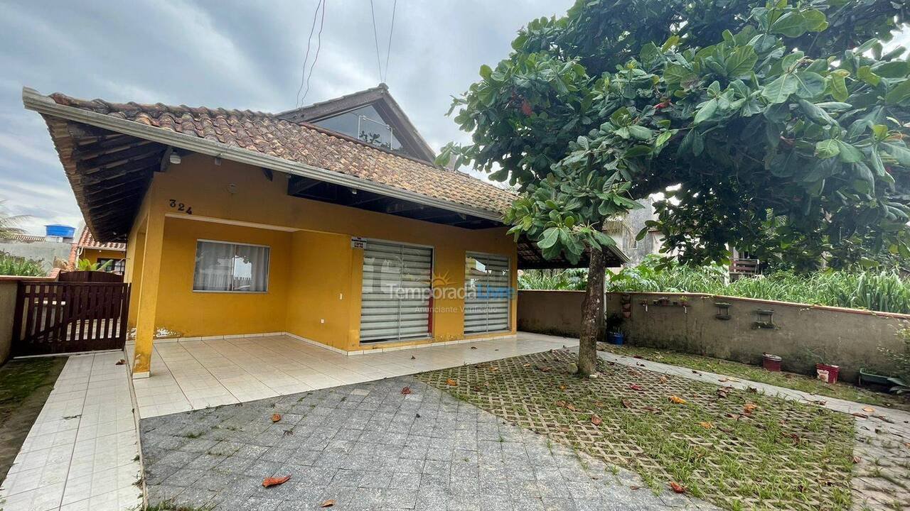 House for vacation rental in Itapoá (Cambiju)