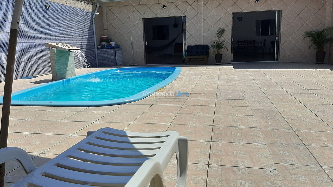 Casa para aluguel de temporada em Praia Grande (Balneário Maracanã)