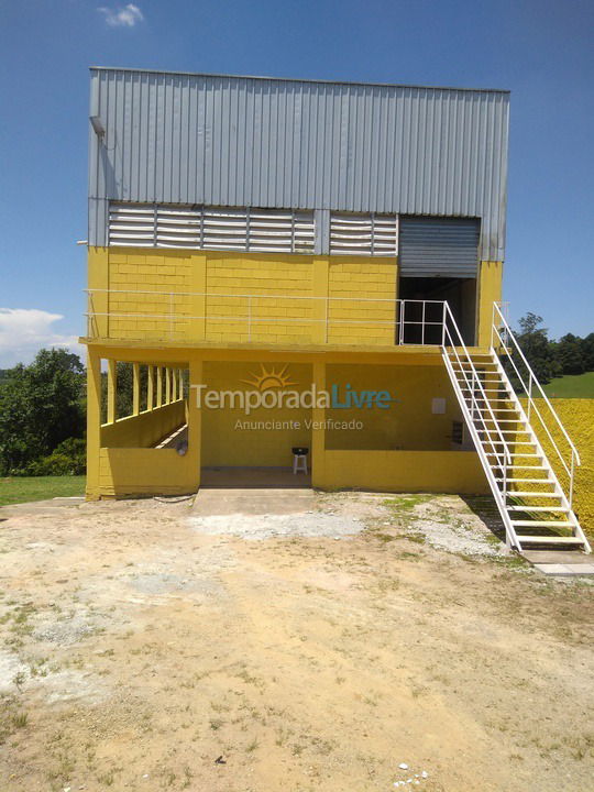 Granja para alquiler de vacaciones em Mogi das Cruzes (Biritiba Ussu)