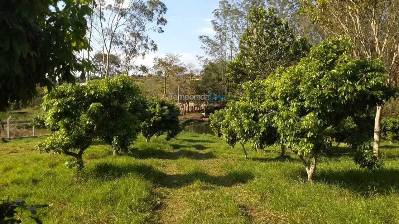 Granja para alquiler de vacaciones em Mogi das Cruzes (Biritiba Ussu)