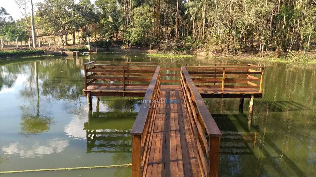 Granja para alquiler de vacaciones em Mogi das Cruzes (Biritiba Ussu)
