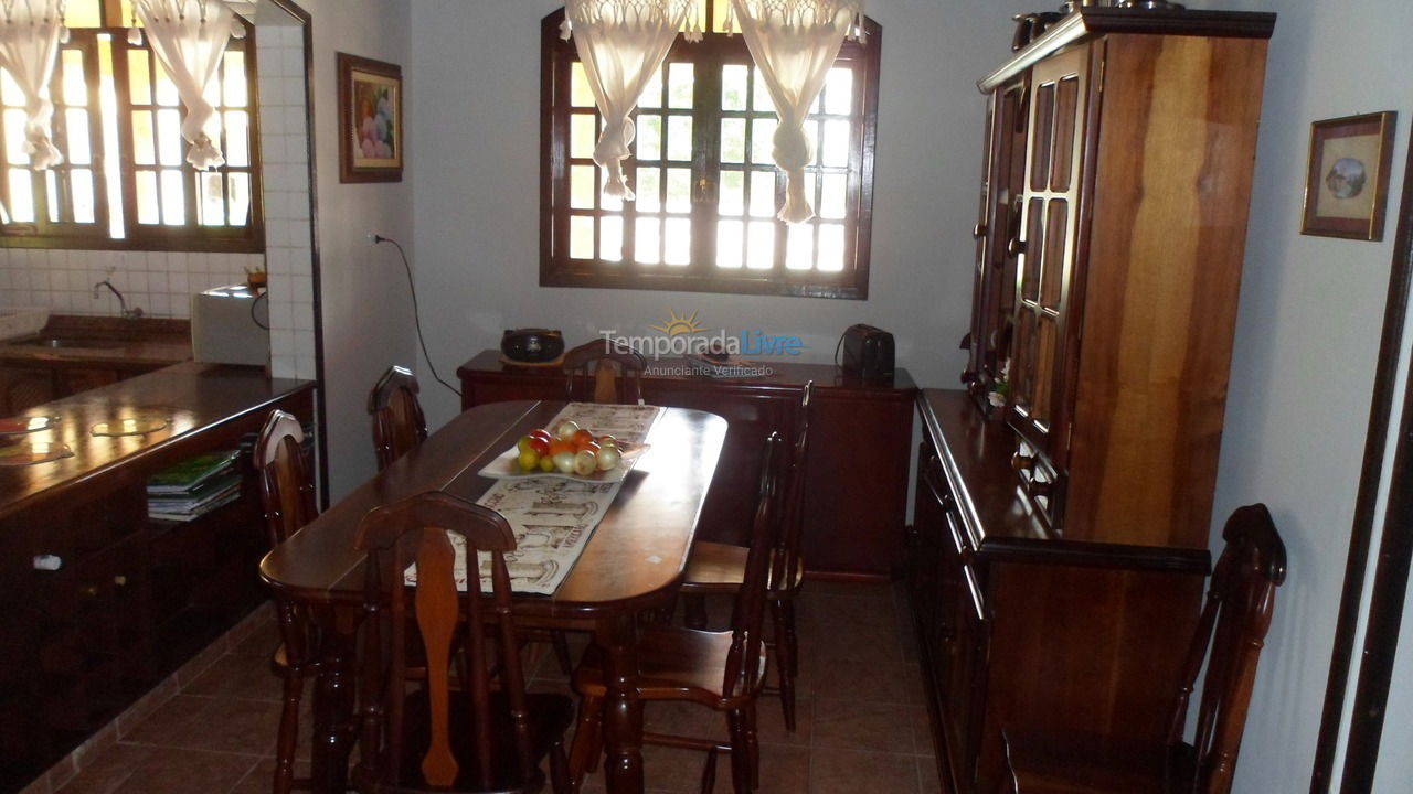Granja para alquiler de vacaciones em Mogi das Cruzes (Biritiba Ussu)