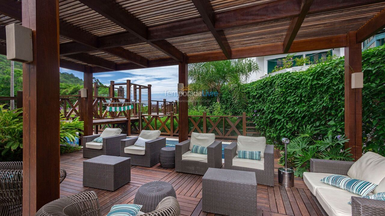 Apartamento para alquiler de vacaciones em Bombinhas (Praia de Bombas)