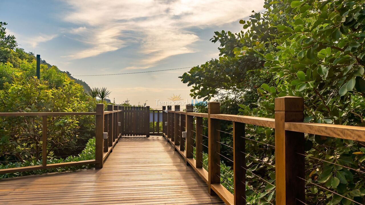 Apartamento para alquiler de vacaciones em Bombinhas (Praia de Bombas)