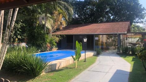 House with pool for 08 people 200 meters from the beach!