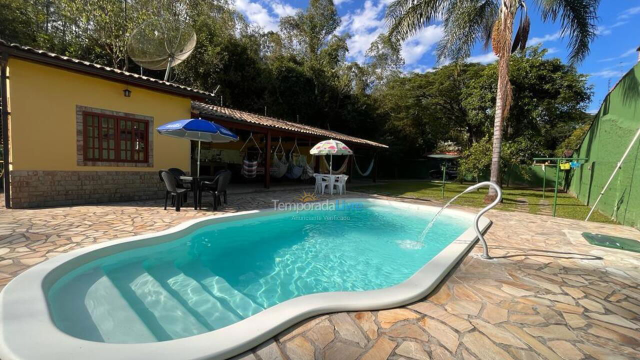 Casa para alquiler de vacaciones em Itatiaia (Jardim das Rosas Penedo)