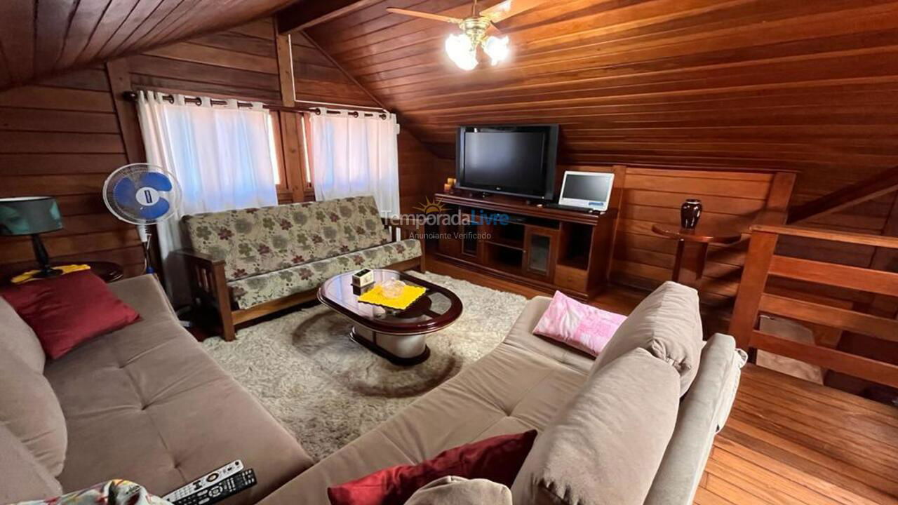 Casa para alquiler de vacaciones em Itatiaia (Jardim das Rosas Penedo)