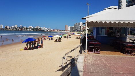 PRAIA DO MORRO LINDO APTO. FRENTE EM ATÉ 12 X COM TX BAIXAS