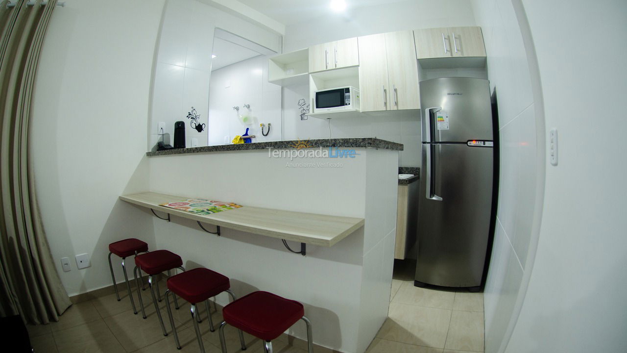 Apartamento para aluguel de temporada em Guarujá (Pitangueiras)