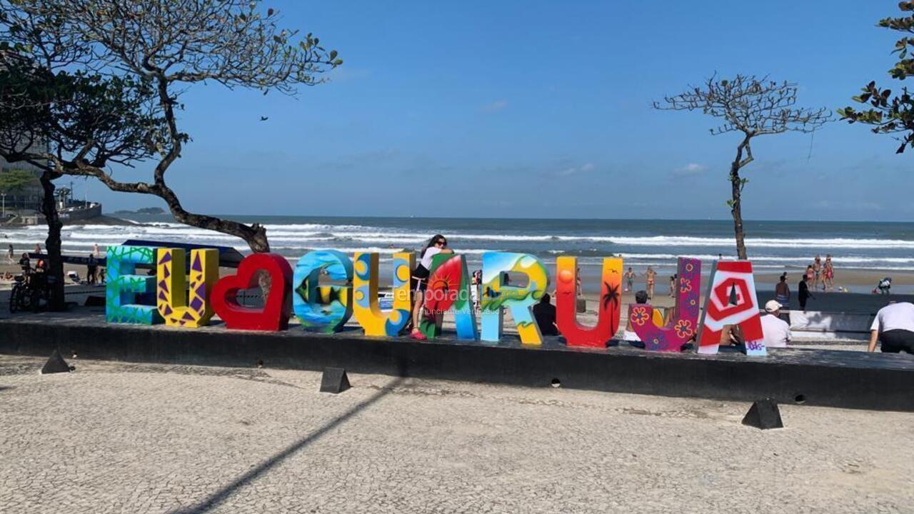 Apartamento para aluguel de temporada em Guarujá (Pitangueiras)