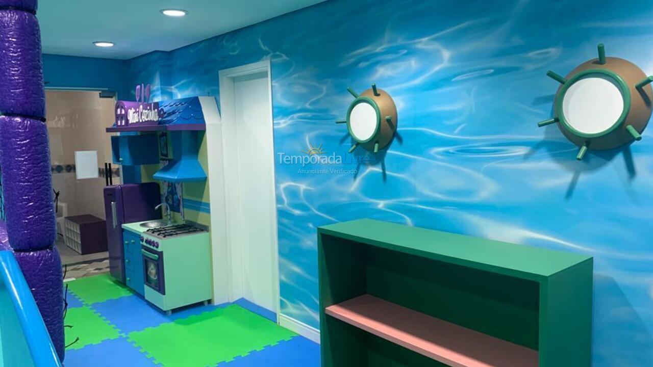 Apartamento para aluguel de temporada em Guarujá (Pitangueiras)