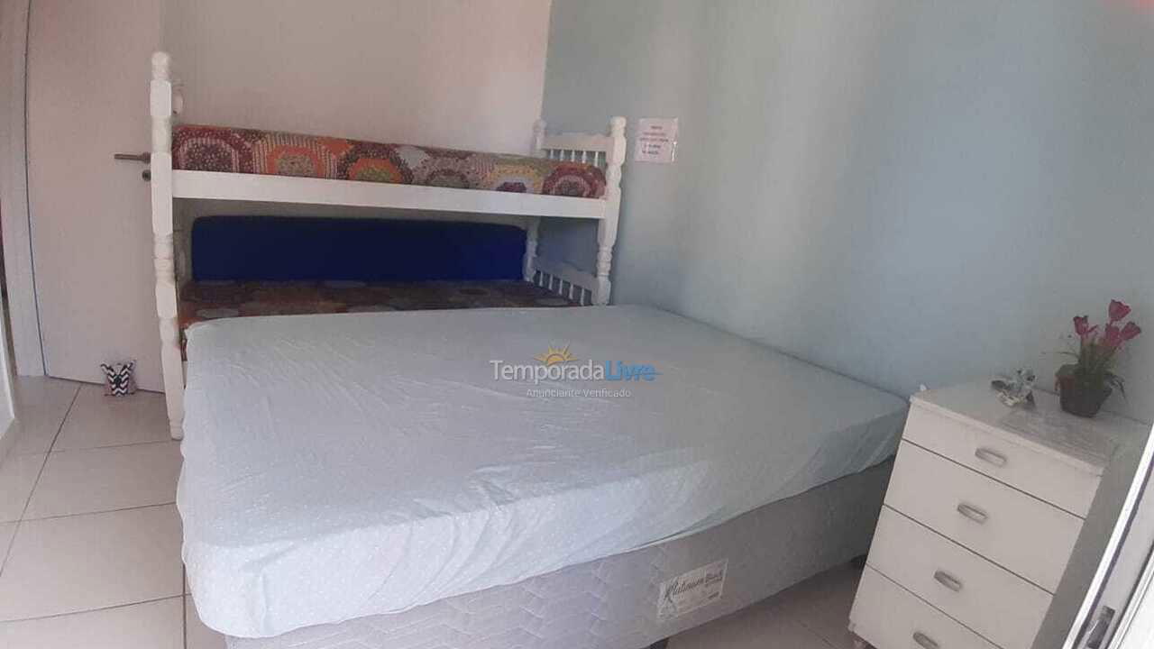 Apartamento para aluguel de temporada em Praia Grande (Vila Tupi)