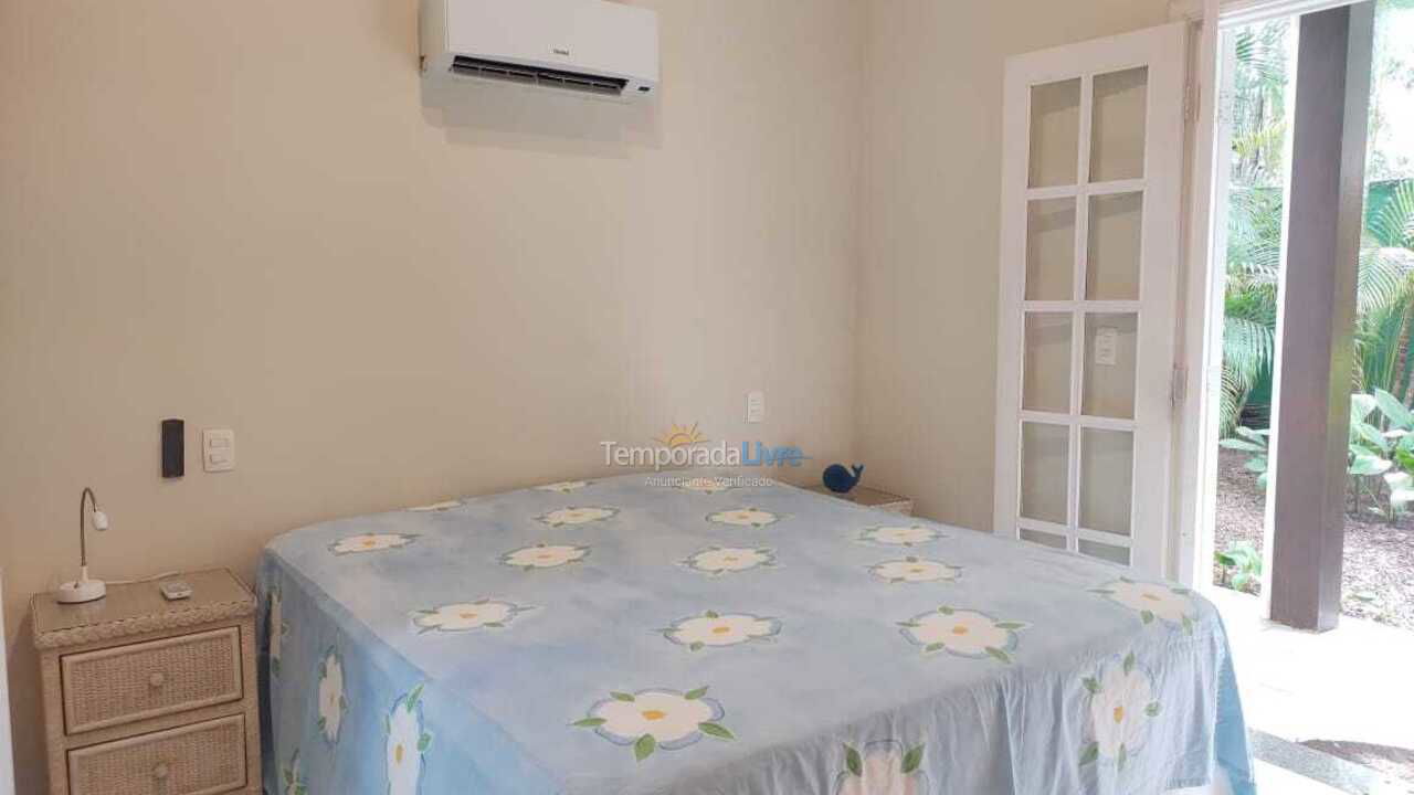 House for vacation rental in São Sebastião (Praia da Baleia)