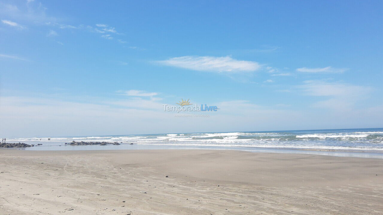 Casa para aluguel de temporada em Mongaguá (Vila Anhanguera)