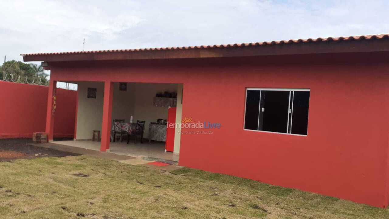Casa para aluguel de temporada em Chapada dos Guimarães (Altos do Santana)