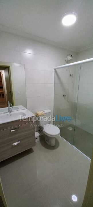 Apartamento para aluguel de temporada em Bombinhas (Praia de Bombas)