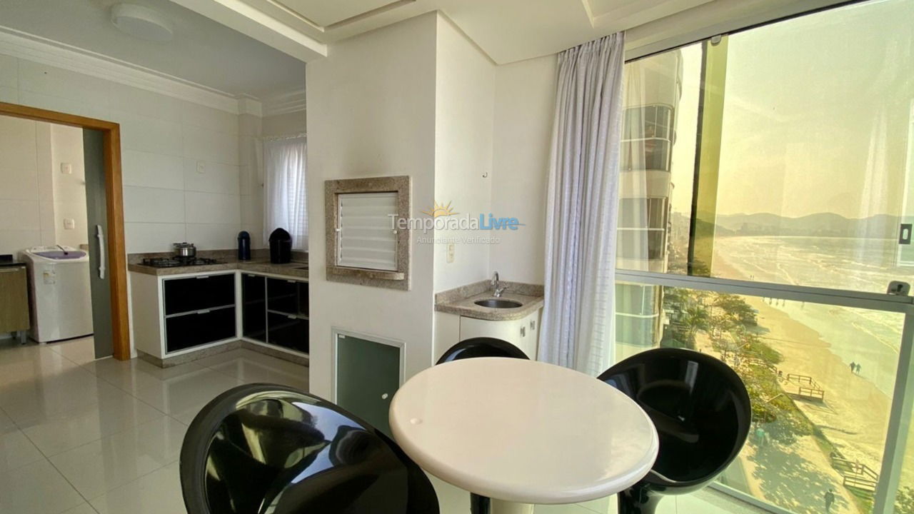 Apartment for vacation rental in Itapema (Meia Praia)