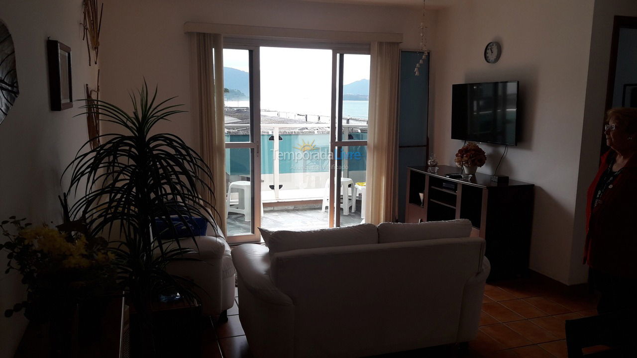 Apartamento para aluguel de temporada em Caraguatatuba (Massaguaçu)