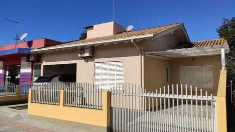 House for rent in Garopaba - Centro