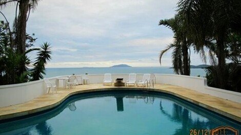 VILLA TOSCANA WITH SEA VIEW, WITH 05 BEDROOMS, FOR 12 PEOPLE