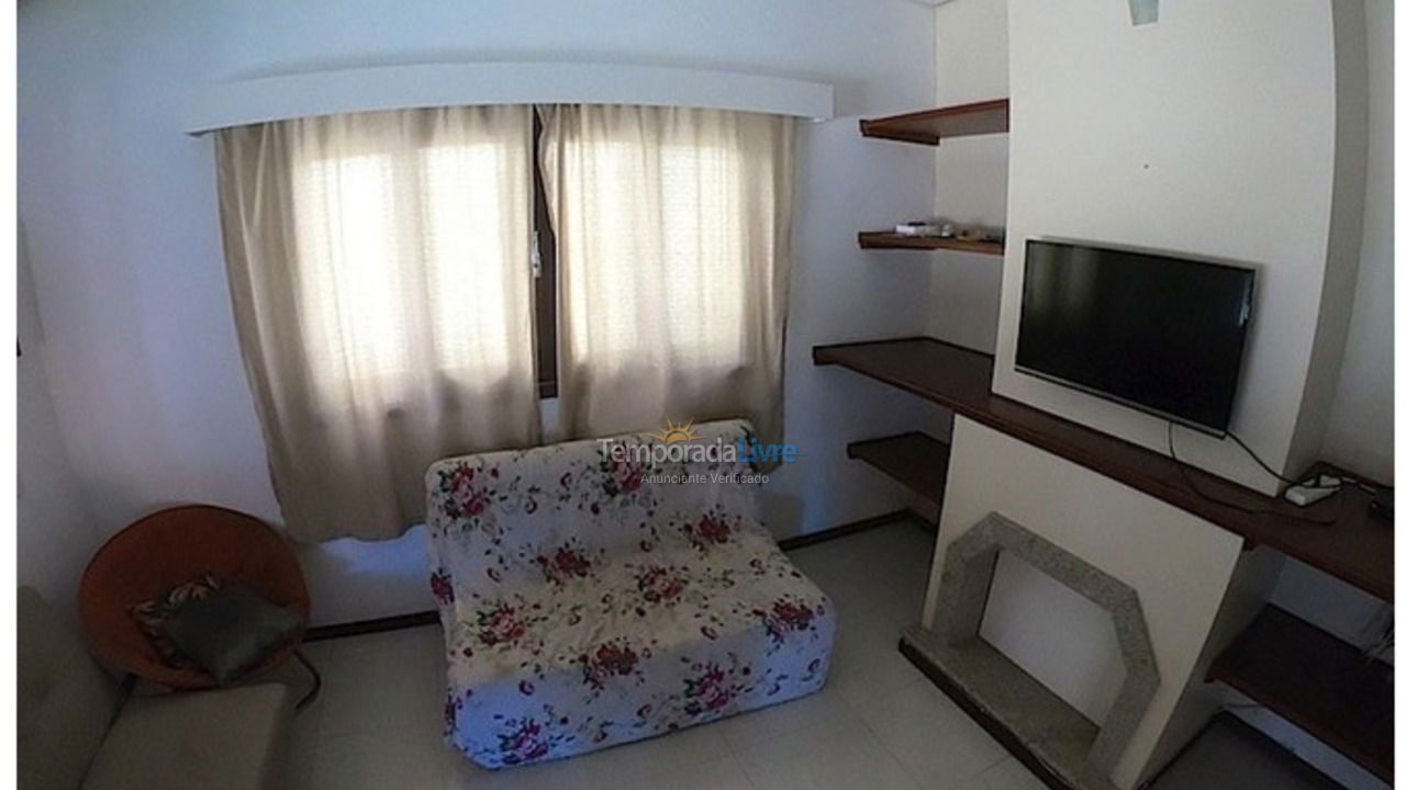 Apartment for vacation rental in Garopaba (Praia da Ferrugem)