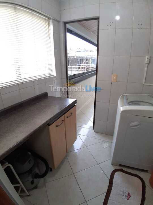 Apartamento para aluguel de temporada em Itapema (Meia Praia)